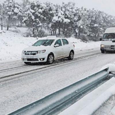 تساقط الثلوج 