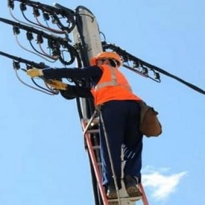 ربط المستثمرات بالكهرباء