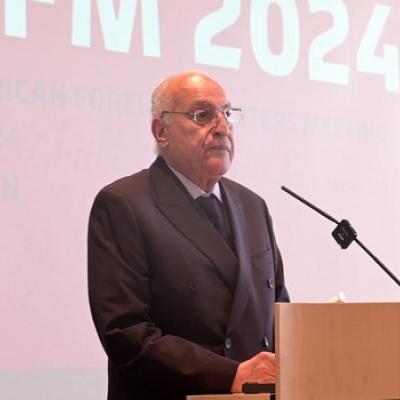 Ahmed Attaf, ministre des Affaires étrangères et de la Communauté nationale à l'étranger