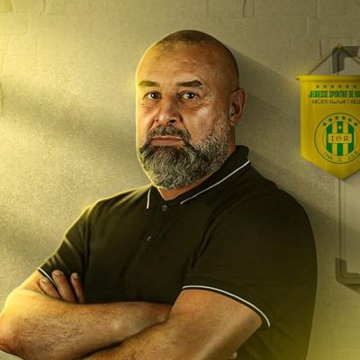 Abdelhak Benchikha nouvel entraîneur de la JSK