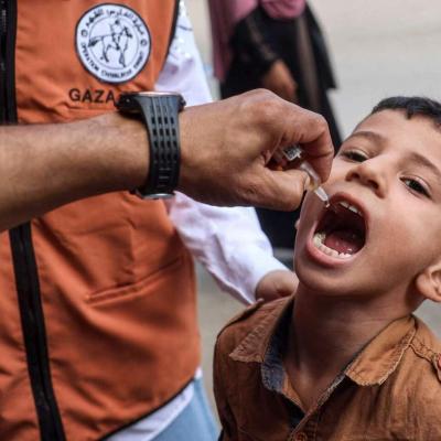 La vaccination des enfants de Ghaza contre la polio dépasse les attentes 