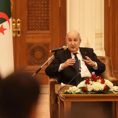 لقاء رئيس الجمهورية مع الجالية بسلطنة عمان 
