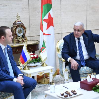 Boughali reçoit le vice-président de la Douma russe