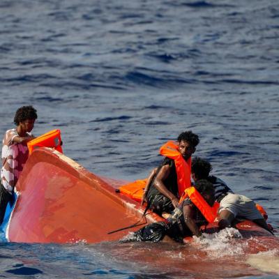 Tunisie : 20 migrants morts dans un naufrage, cinq secourus