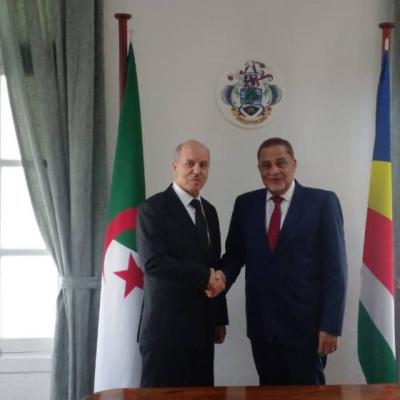 سايحي يحل بعاصمة السيشل 