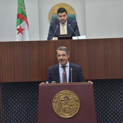 وزير المالية 