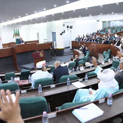 نواب #المجلس_الشعبي_الوطني يصوتون بالإجماع على نص القانون الذي يتضمن الإجراءات الجزائية