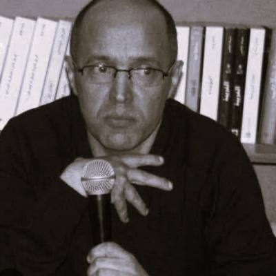  وزير الاتصال يعزي في وفاة الصحفي نور الدين عزوز