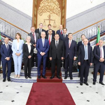 السيد بوجمعة يستقبل وزير العدل والشرطة السويسري السيد بوجمعة يستقبل وزير العدل والشرطة السويسري