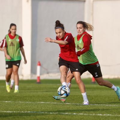 Equipe nationale féminine de football