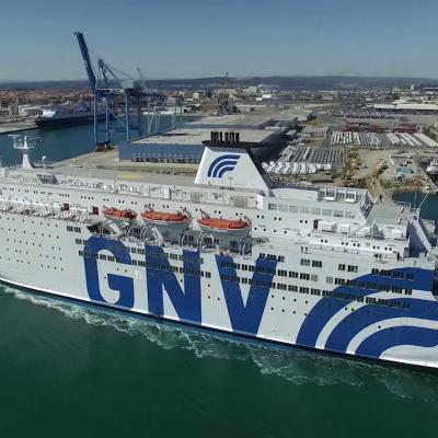 Navire Italien GNV