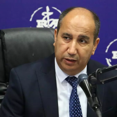 الاستثماتر