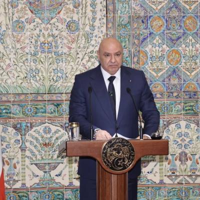 الرئيس اللبناني يزور كاتدرائية السيدة الافريقية بالجزائر العاصمة