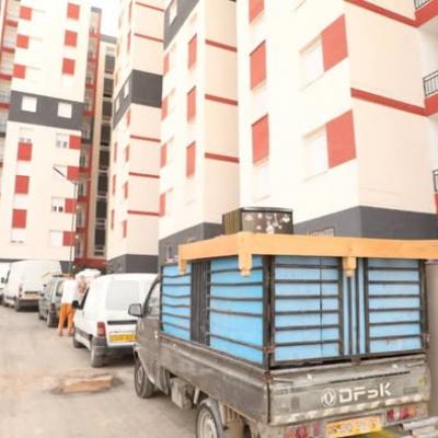 وهران /إعادة إسكان 