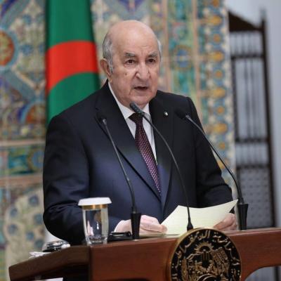 Le président de la République réaffirme l'engagement de l'Algérie à poursuivre son rôle dans le renforcement des efforts de l'UA pour la paix