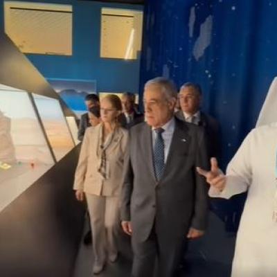 الوزير الأول نذير العرباوي 