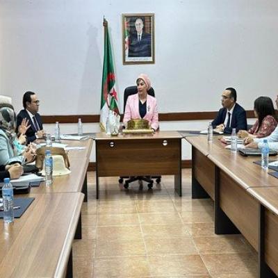 مولوجي تشرف على اجتماع تنسيقي حول المنحة المدرسية الخاصة