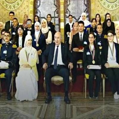 رئيس الجمهورية يشرف على حفل تكريم المتفوقين الأوائل في امتحانات شهادتي البكالوريا والتعليم المتوسط