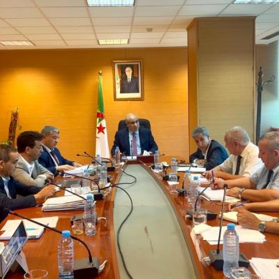  زيتوني يترأس اجتماعا تنسيقيا لمتابعة تحضيرات معرض التجارة البينية  الإفريقية  
