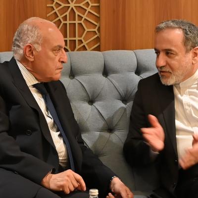 الجزائر ايران