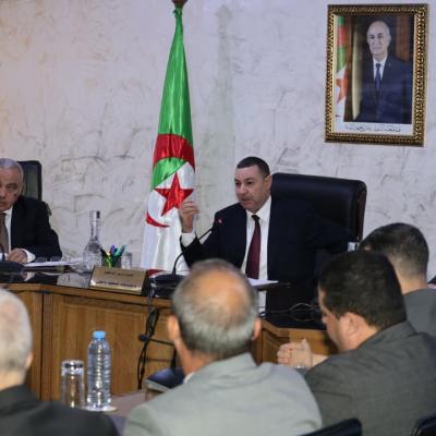 سعيود يترأس اجتماعا لمتابعة آثار التقلبات الجوية وانشاء الشركة الوطنية للنقل الجوي الداخلي 