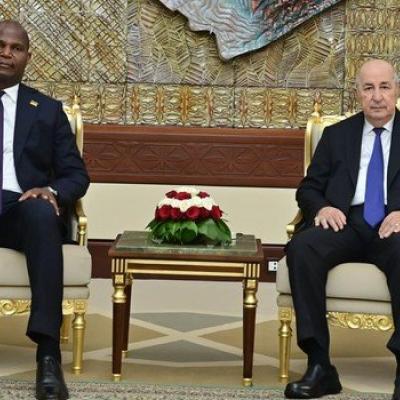 رئيس الجمهورية يخص نظيره الموزمبيقي باستقبال رسمي بمقر رئاسة الجمهورية