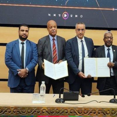 تندوف: توقيع اتفاقية منح امتياز تسيير المعبر الحدودي مصطفى بن بولعيد لمجمع لوجيترانس