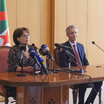بن دودة تستلم مهامها كوزيرة للثقافة والفنون