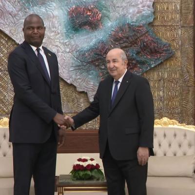 رئيس الجمهورية يخص نظيره الموزمبيقي باستقبال رسمي بمقر رئاسة الجمهورية
