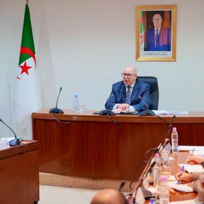  السيد بشير يترأس اجتماعا حول مشاريع مجمع الصناعات الميكانيكية