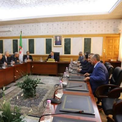 وزير العدل يشرف على مراسم تنصيب المدير العام الجديد للديوان المركزي لقمع الفساد