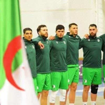 كرة اليد/البطولة الافريقية -2026 : المنتخب الوطني يشرع في تربص تحضيري  بالجزائر العاصمة