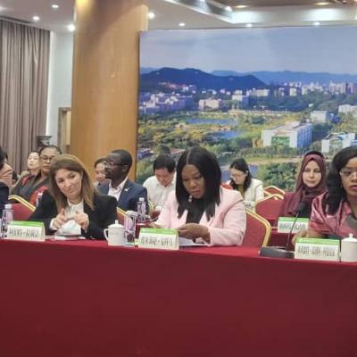 ندوة البرلمانيات الافريقيات ببكين : تأكيد حرص البرلمان الجزائري على تعزيز كل أشكال التعاون مع دول الفضاء الإفريقي  ندوة البرلمانيات الافريقيات ببكين : تأكيد حرص البرلمان الجزائري على تعزيز كل أشكال التعاون مع دول الفضاء الإفريقي