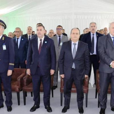 الوزير الأول يدشن بالشلف وحدة لصناعة الشاحنات والحافلات ولواحق قطع غيار  المركبات 