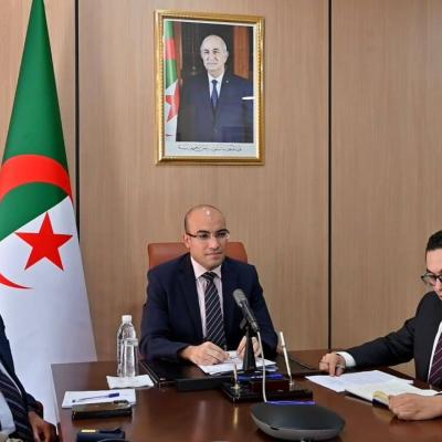 لقاء افتراضي  مع طلبة الجالية المقيمين بمنطقة أوروبا الشمالية 