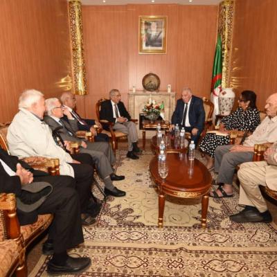 وزير المجاهدين يستقبل رئيس جمعية قدماء وزارة التسليح والاتصالات العامة  "المالغ"