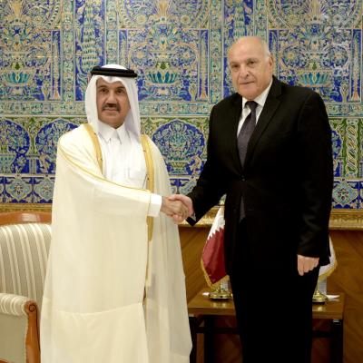 السيد عطاف يستقبل الأمين العام لوزارة خارجية دولة قطر 