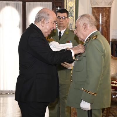 Le président de la République préside la cérémonie de remise des médailles