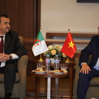 محروقات و مناجم: السيد عرقاب و الوزير الأول الفيتنامي يلتزمان بدفع التعاون  الثنائي نحو آفاق أوسع 