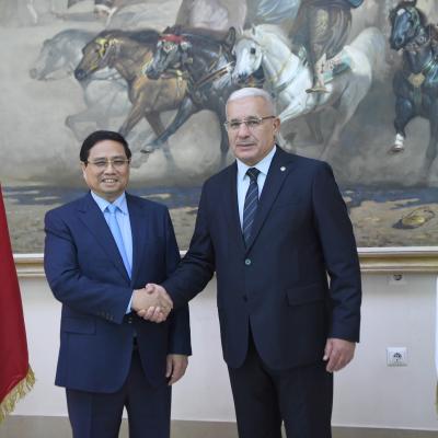 السيد بوغالي يستعرض مع رئيس الوزراء الفيتنامي سبل تعزيز التعاون بين البلدين