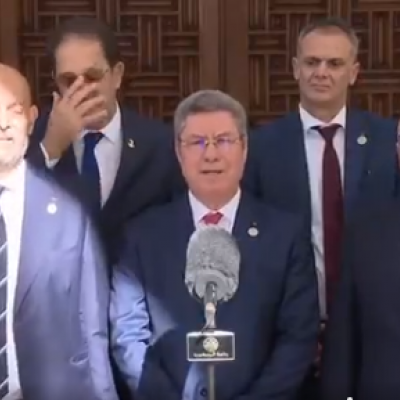 تكريم رئيس الجمهورية من قبل الحركة الرياضية المتوسطية، عرفان بالاهتمام الذي  يوليه للشباب والرياضة