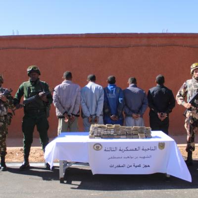 إحباط محاولات إدخال قرابة 10 قناطير من الكيف المعالج  عبر الحدود مع المغرب 