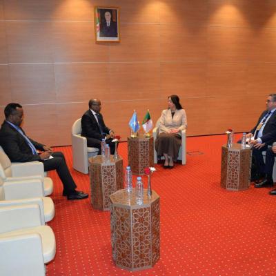  منصوري تجري محادثات مع وزير الخارجية الصومالي