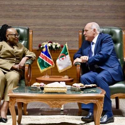 عطاف يستقبل نظيره وزيرة العلاقات الدولية والتجارة لجمهورية ناميبيا 