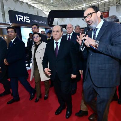 الوزير الأول يزور معرض الانتاج الجزائري