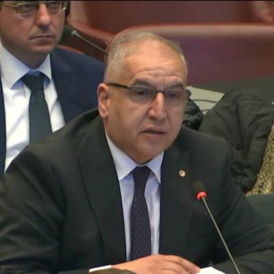 لوناس مقرمان