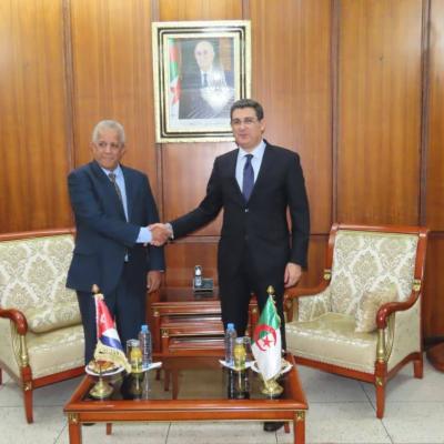 آيت مسعودان يستقبل سفير جمهورية كوبا بالجزائر 