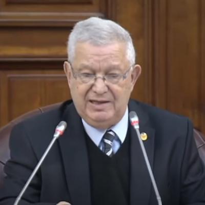 عزوز  ناصري 