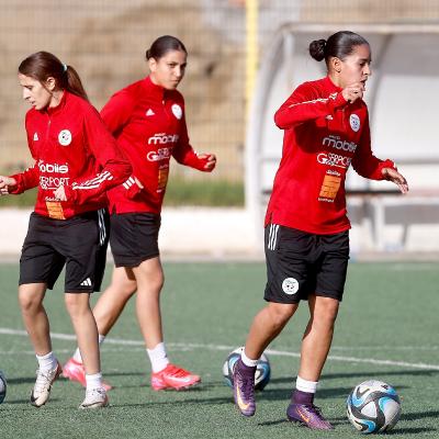 الفريق الوطني سيدات