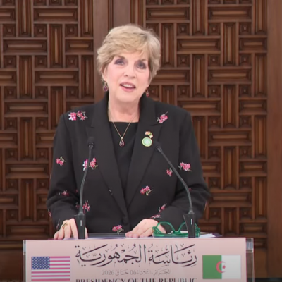 إليزابيث مور أوبين